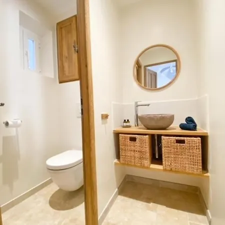 4 Chambres Avec Piscine Et Vue Mer * Antibes